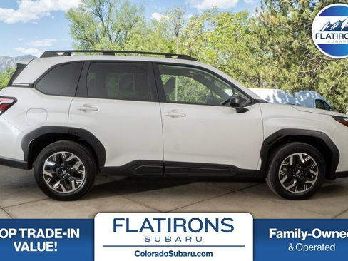 Certified 2025 Subaru Forester Premium AWD/4WD image 1