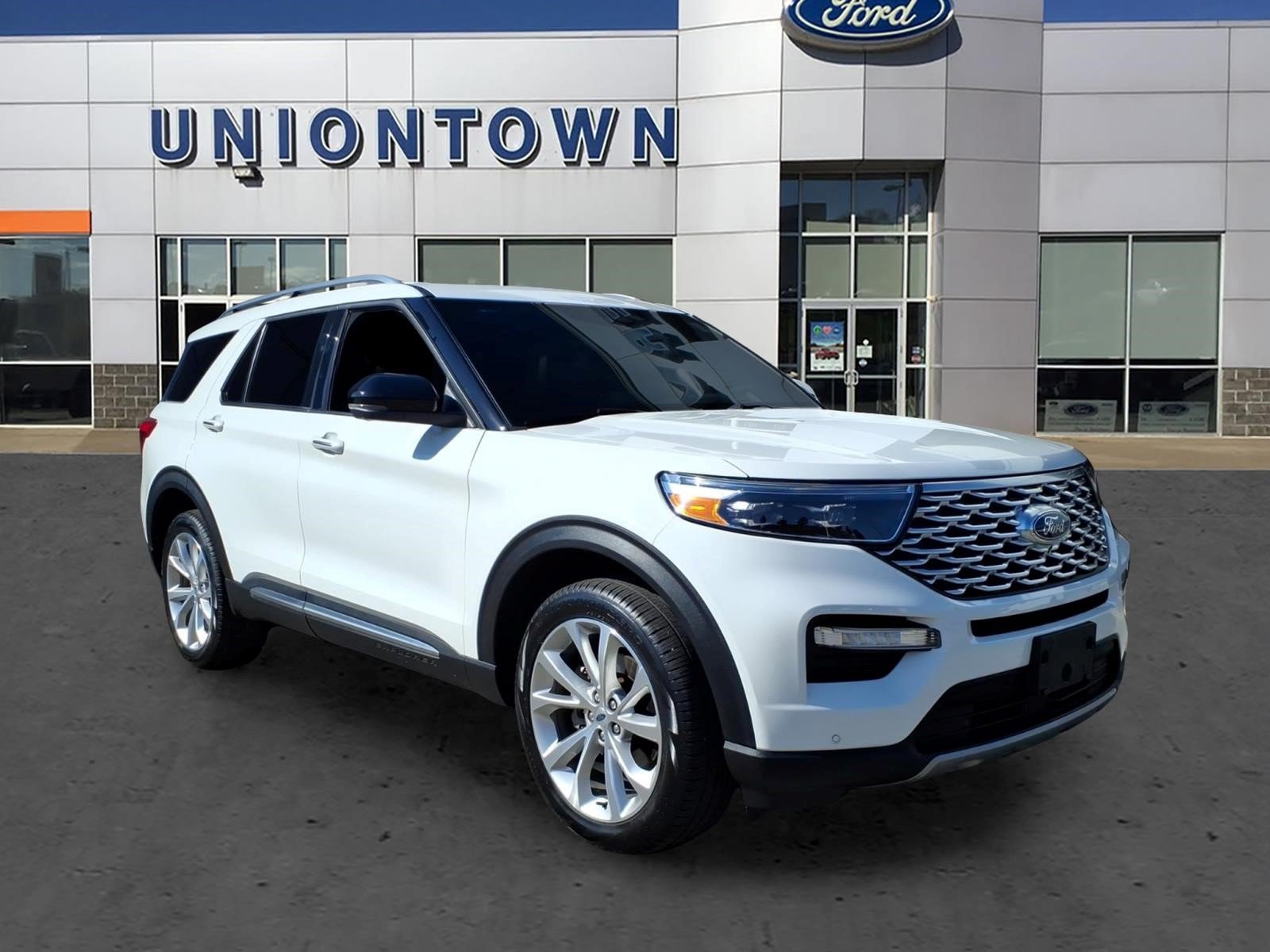 Certified 2023 Ford Explorer Platinum w/ Technology Package AWD/4WD image 1