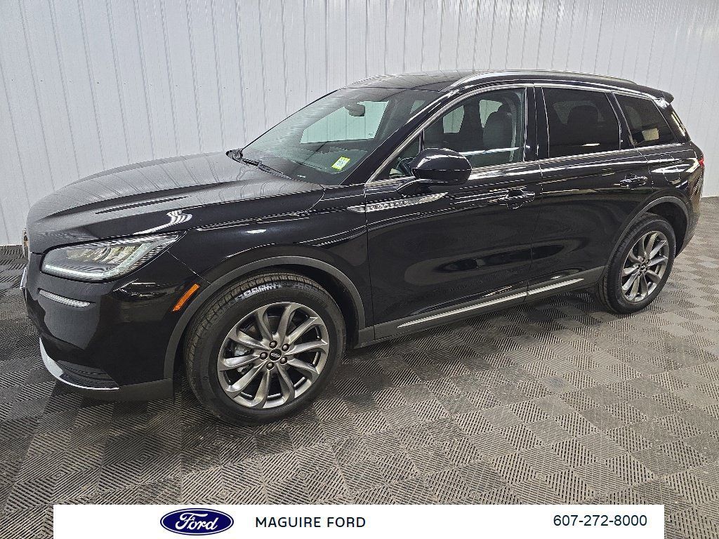 Used 2021 Lincoln Corsair AWD w/ Premium Package image 6