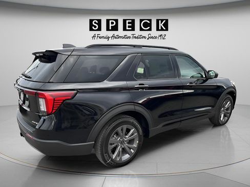 New 2026 Ford Explorer Active w/ Active Comfort Package image 5