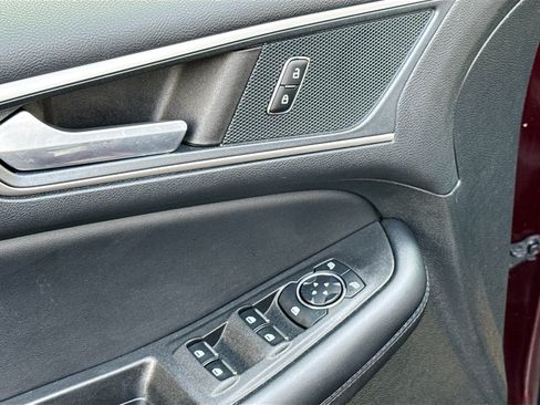 Certified 2024 Ford Edge SEL w/ Convenience Package image 8