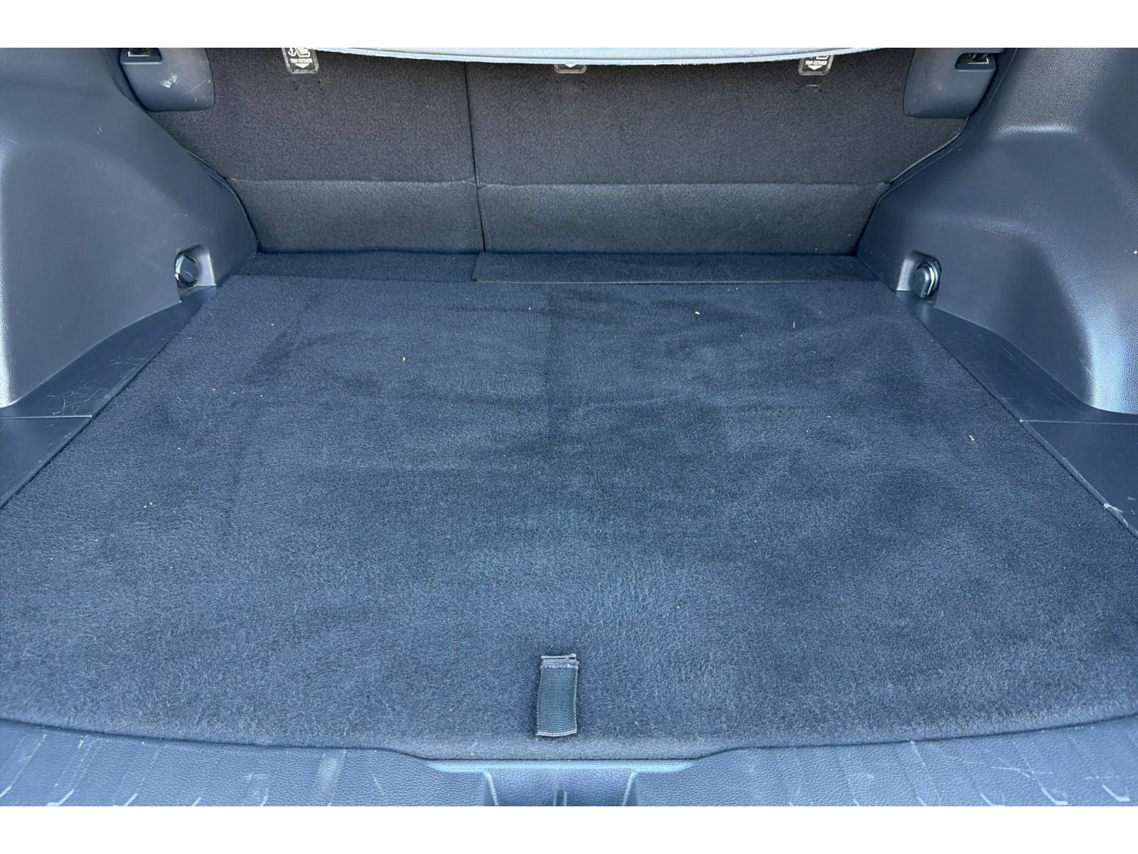 Used 2025 Toyota RAV4 XLE FWD image 17