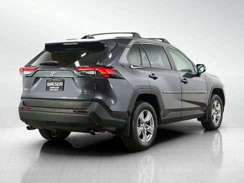 Used 2025 Toyota RAV4 XLE AWD/4WD image 5