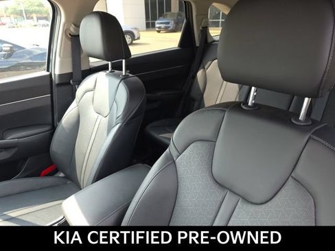 Used 2023 Kia Sorento S FWD image 5