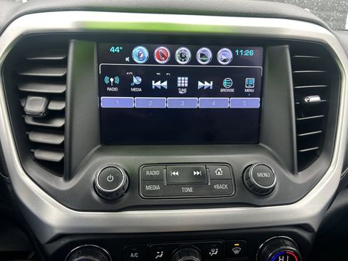 Used 2019 GMC Acadia SLE image 27