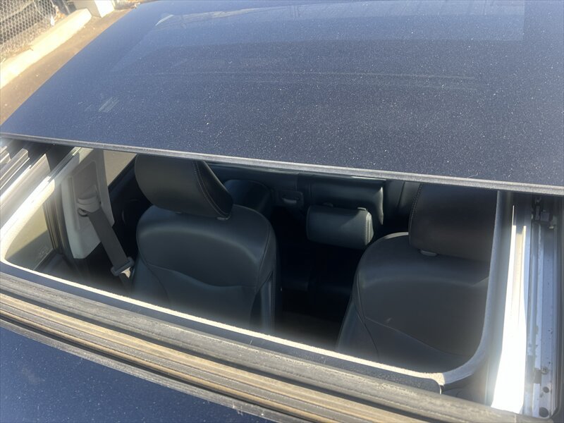 Used 2013 Toyota Prius Four w/ Deluxe Solar Roof Pkg FWD image 11
