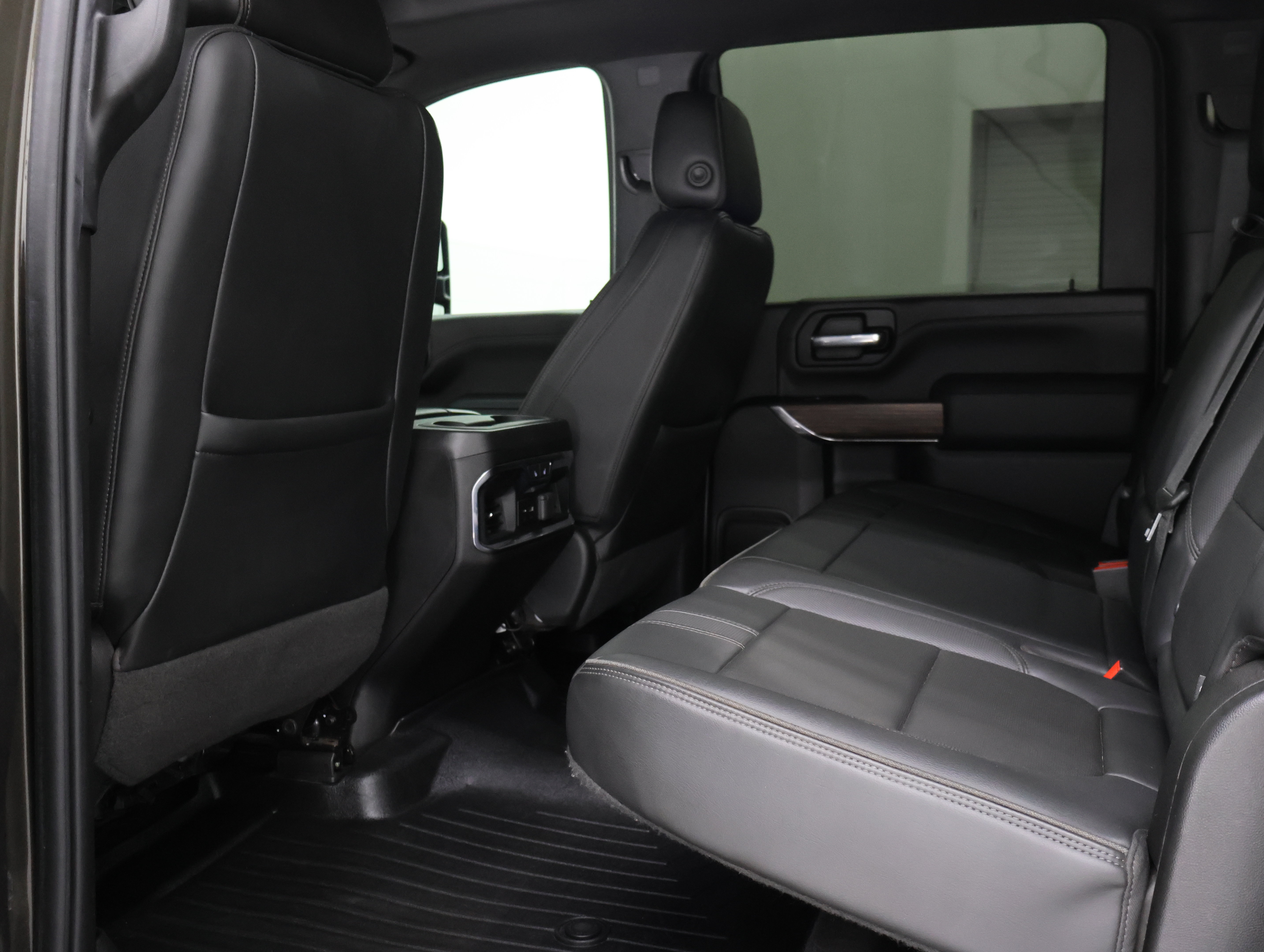 Used 2022 Chevrolet Silverado 2500 High Country AWD/4WD image 9