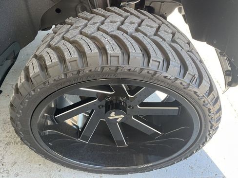 Used 2022 Chevrolet Silverado 1500 Custom image 13