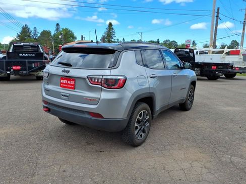 Used 2019 Jeep Compass Trailhawk AWD/4WD image 6
