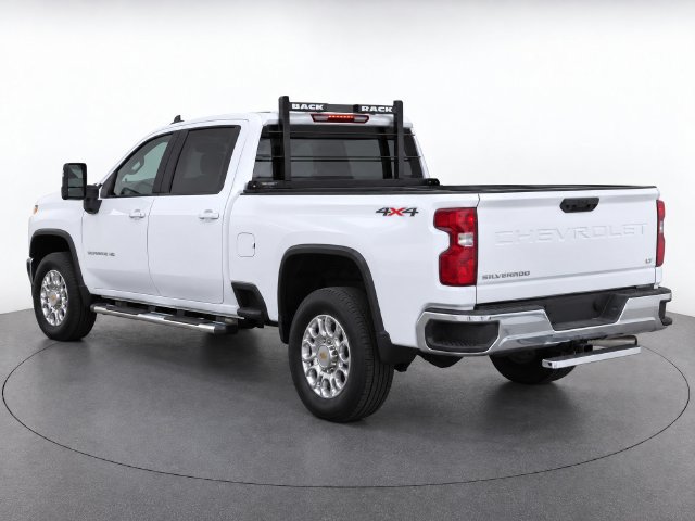 Used 2022 Chevrolet Silverado 3500 LT w/ Convenience Package AWD/4WD image 3