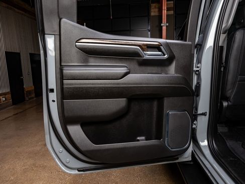 Used 2024 GMC Sierra 1500 Elevation image 37