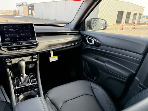 New 2026 Jeep Compass Limited image 22