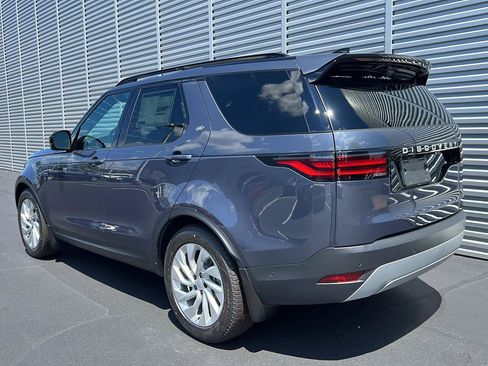 New 2026 Land Rover Discovery S AWD/4WD image 3