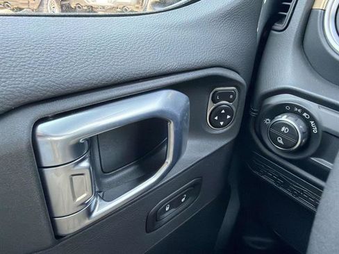 New 2026 Jeep Gladiator Sport AWD/4WD image 12