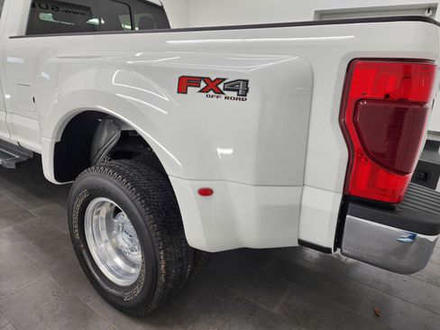 Used 2022 Ford F350 Lariat w/ Lariat Ultimate Package image 31