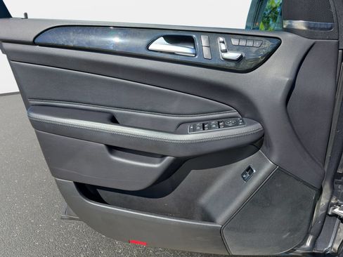 Used 2017 Mercedes-Benz GLE 350 4MATIC image 26