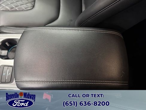 Used 2023 Ford Edge Titanium image 12