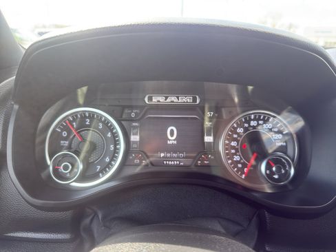 Used 2019 RAM 1500 Big Horn AWD/4WD image 17