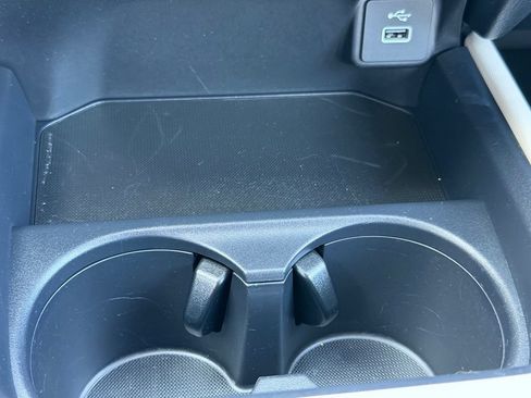 Used 2024 Honda HR-V LX image 19