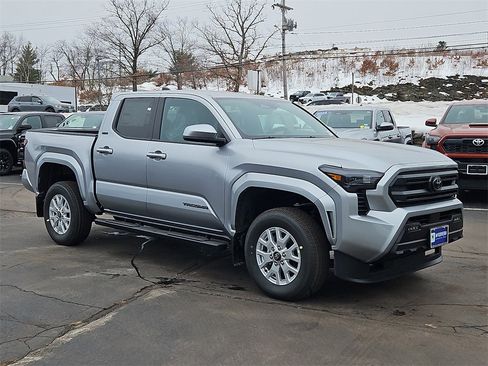 New 2026 Toyota Tacoma SR5 image 3