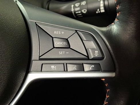 Used 2023 Nissan Sentra SR w/ SR Premium Package FWD image 22