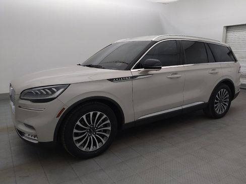 Used 2020 Lincoln Aviator Reserve RWD image 2