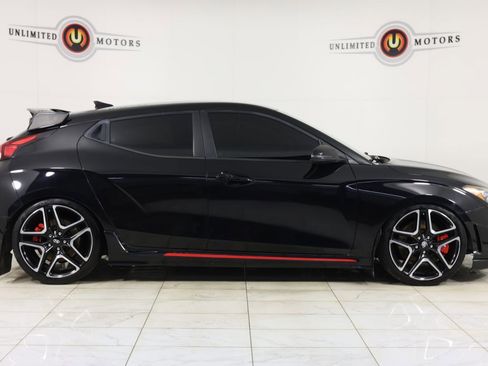 Used 2022 Hyundai Veloster N image 2