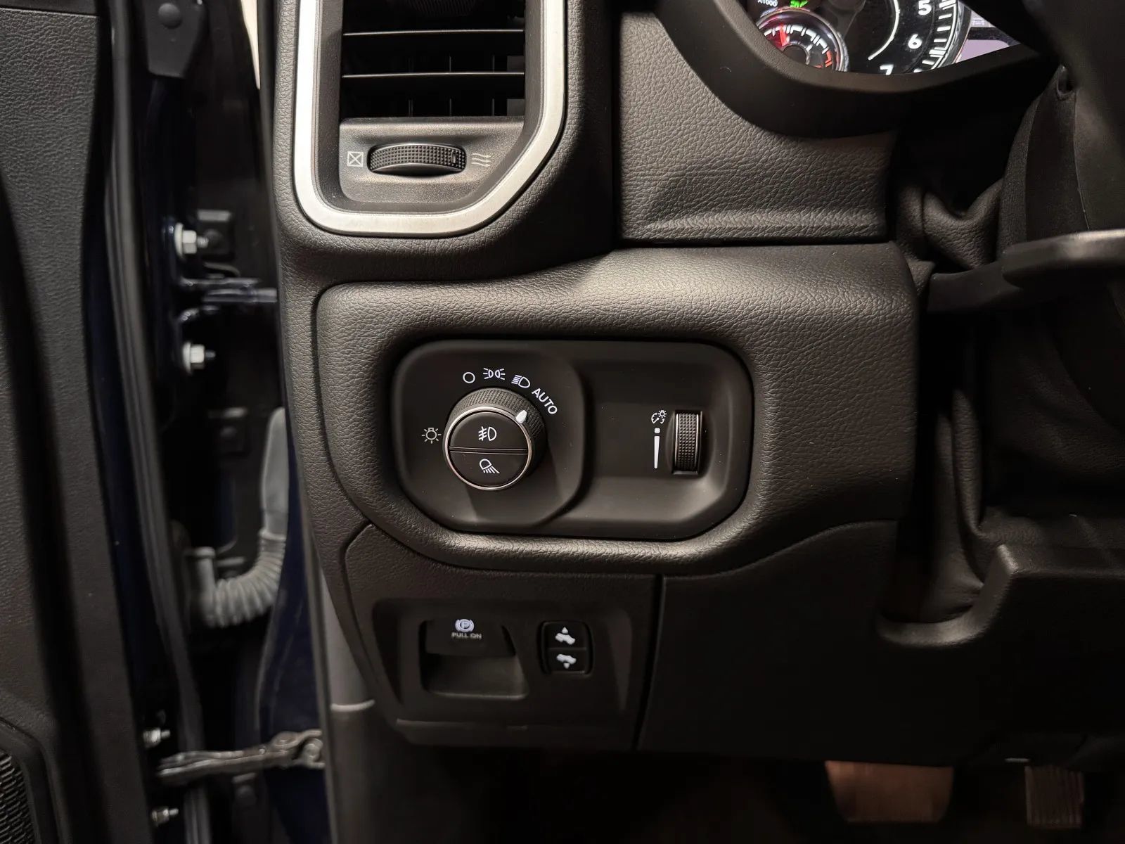 Used 2021 RAM 1500 Big Horn AWD/4WD image 26