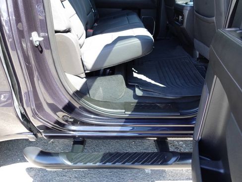 Used 2022 Chevrolet Silverado 1500 LT Trail Boss w/ LT Trail Boss Premium Package AWD/4WD image 37