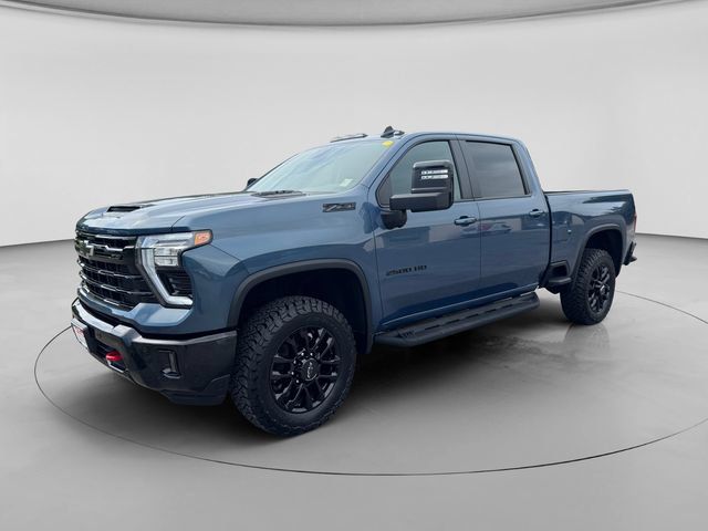Used 2025 Chevrolet Silverado 2500 LT w/ Trail Boss Package AWD/4WD image 2