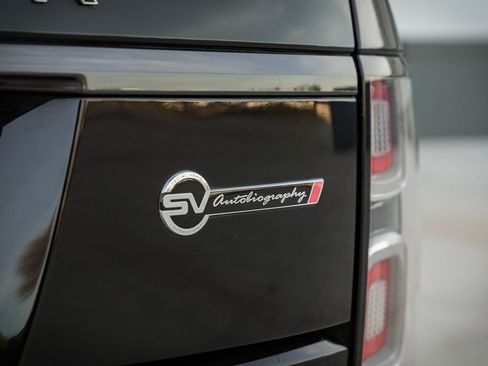 Used 2020 Land Rover Range Rover SV Autobiography Dynamic image 8