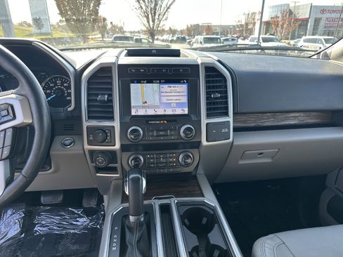 Used 2019 Ford F150 Lariat w/ Equipment Group 502A Luxury image 30
