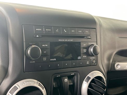 Used 2017 Jeep Wrangler Sahara w/ Quick Order Package 24E Chief image 14