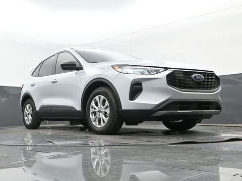 Used 2026 Ford Escape Active FWD image 9