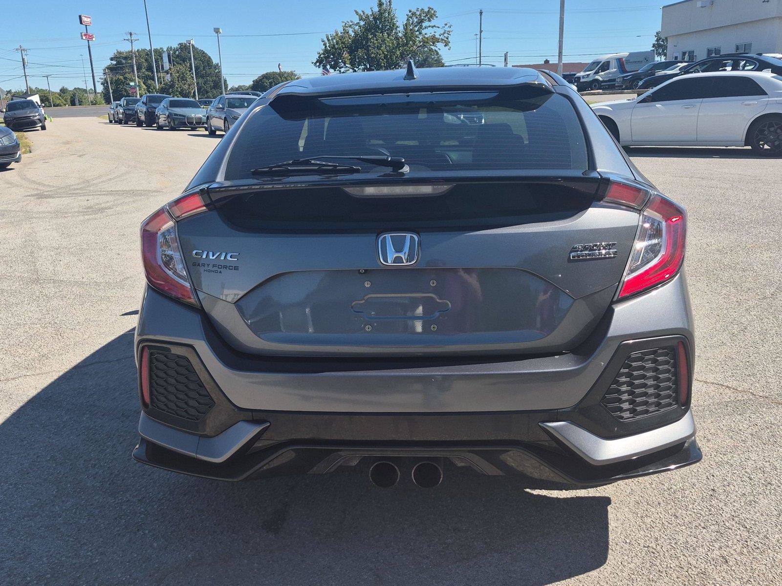 Used 2019 Honda Civic Sport Touring image 4