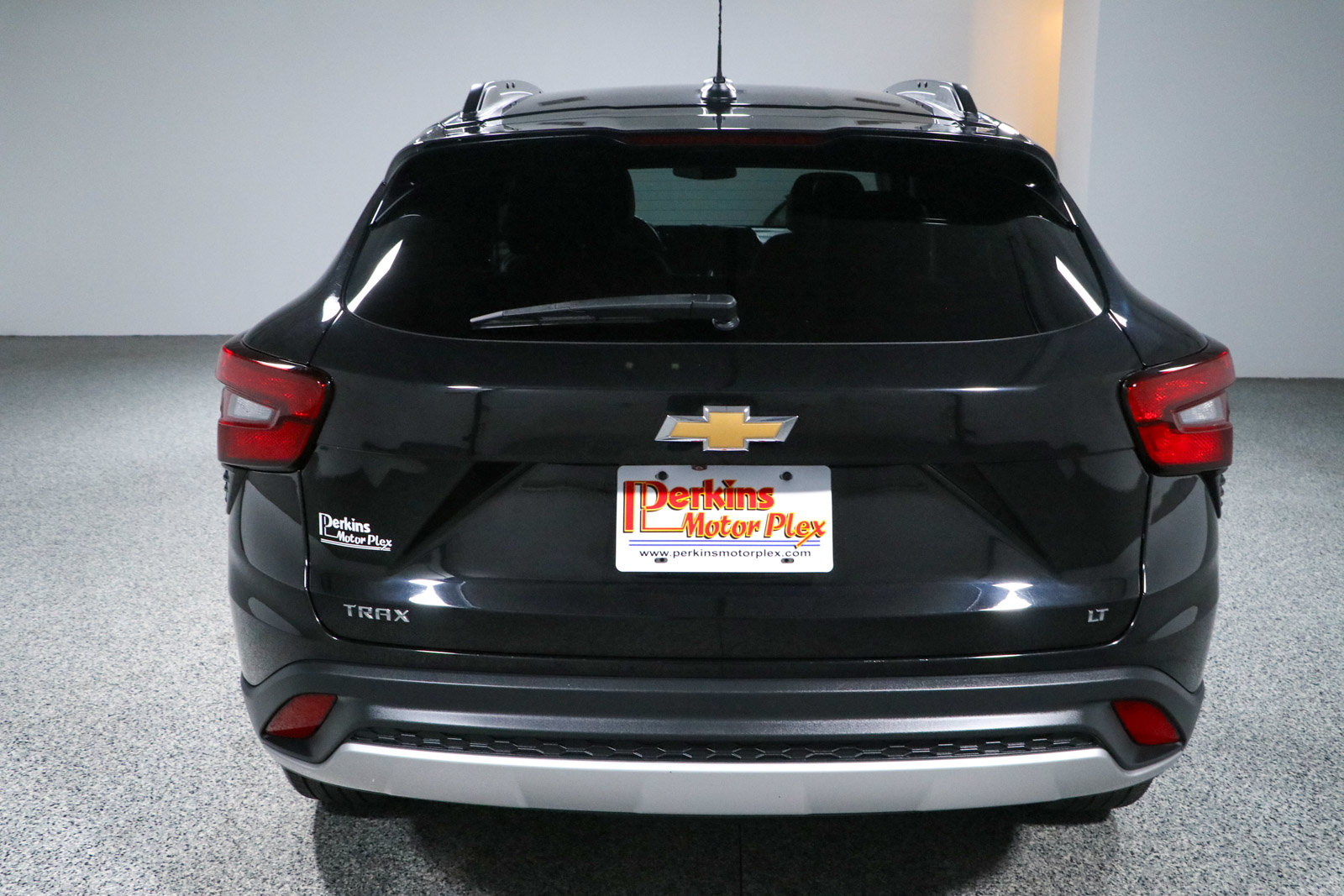 Used 2025 Chevrolet Trax LT w/ LT Convenience Package FWD image 8