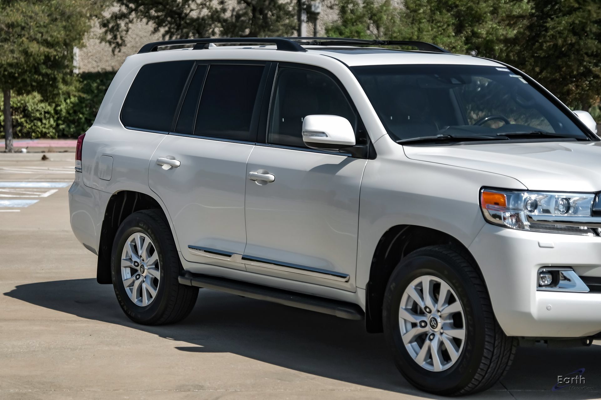 Used 2020 Toyota Land Cruiser AWD/4WD image 24