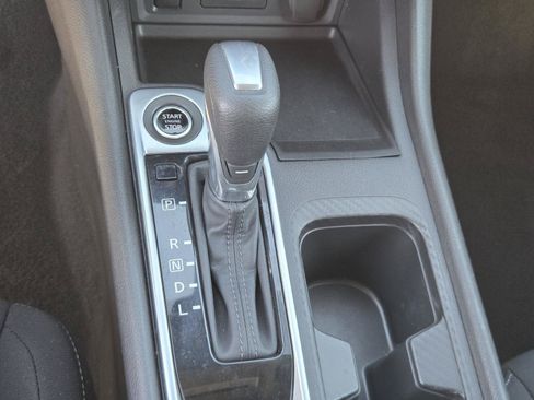Used 2025 Nissan Sentra SV FWD image 13