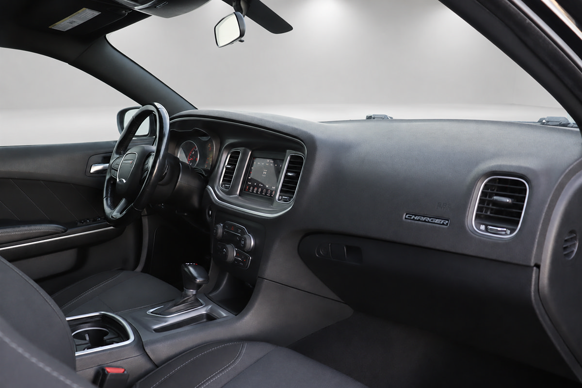 Used 2022 Dodge Charger SXT RWD image 22