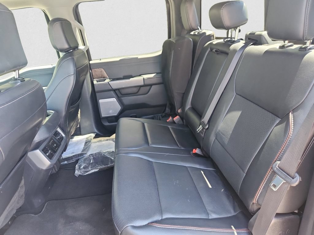 Certified 2023 Ford F450 Lariat w/ Camper Package AWD/4WD image 28