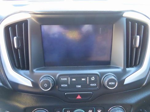 Used 2018 GMC Terrain SLT image 19