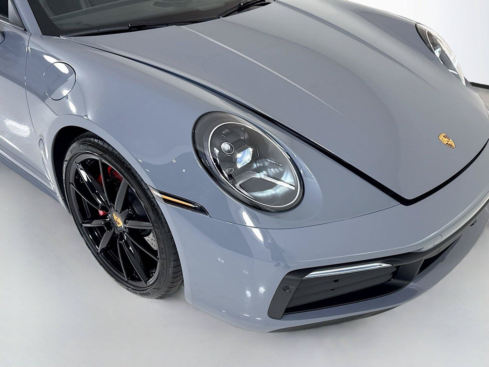 Used 2024 Porsche 911 AWD/4WD image 33