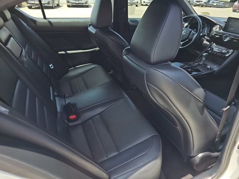 Used 2025 Lexus IS 350 F Sport RWD image 11