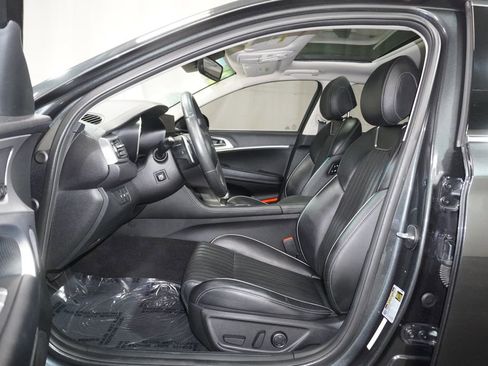 Used 2023 Toyota RAV4 XLE w/ Convenience Package AWD/4WD image 11