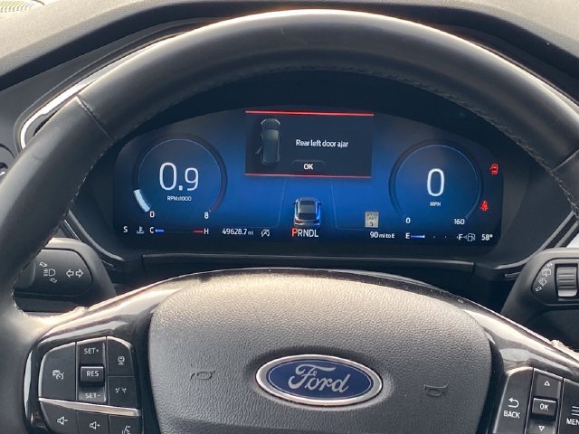 Used 2024 Ford Escape Platinum AWD/4WD image 9