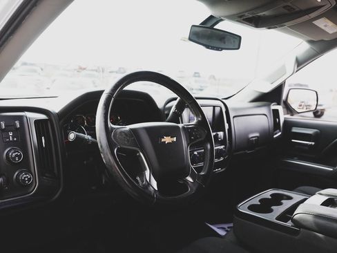 Used 2017 Chevrolet Silverado 1500 LT image 2