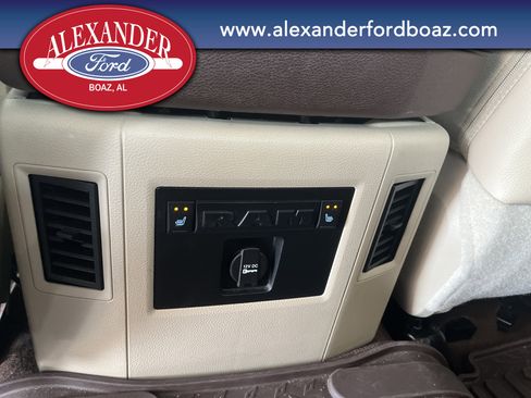 Used 2016 RAM 1500 Laramie w/ Convenience Group image 30