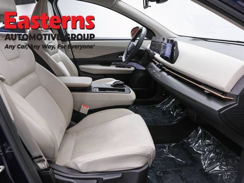 Used 2023 Nissan Ariya FWD image 25