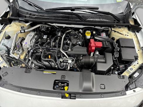 New 2026 Nissan Sentra SR w/ SR Premium Package FWD image 10