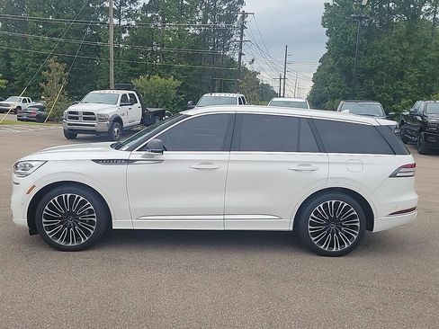Used 2023 Lincoln Aviator Black Label w/ Dynamic Handling Package AWD/4WD image 2